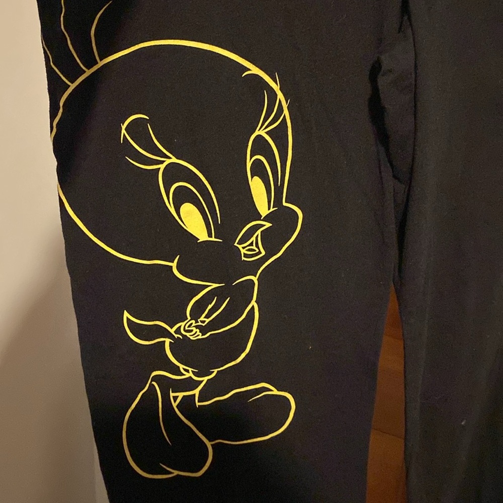 Warner Bros. Black & Yellow Tweety Bird Pajama Pants - Picture 3 of 6